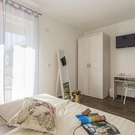 Brand New Near Svetvincenat Villa